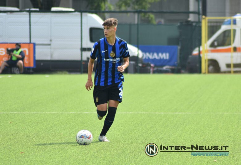 Luka Topalovic in azione vestendo la maglia Inter Under-20 nel Primavera 1 (Photo by Onorio Ferraro/Inter-News.it©)