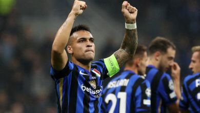 Lautaro Martinez esulta dopo un gol in Champions League: sempre più bomber nella classifica marcatori in maglia Inter (Photo by Marco Luzzani/Getty Images via OneFootball)