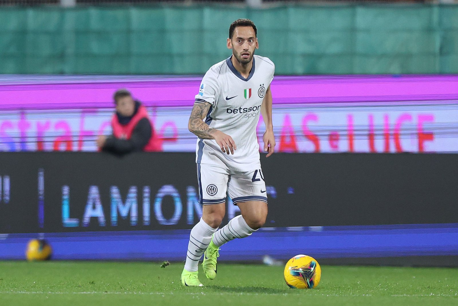 Hakan Calhanoglu Fiorentina-Inter