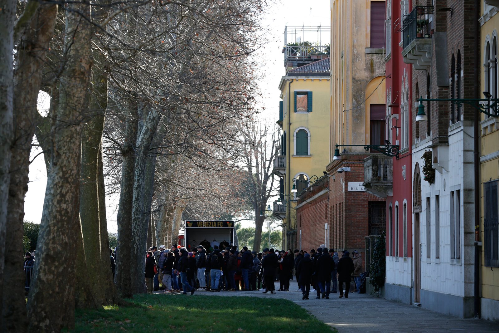 Tifoso dell’Inter aggredito da ultras del Venezia. Ora in ospedale! La ricostruzione