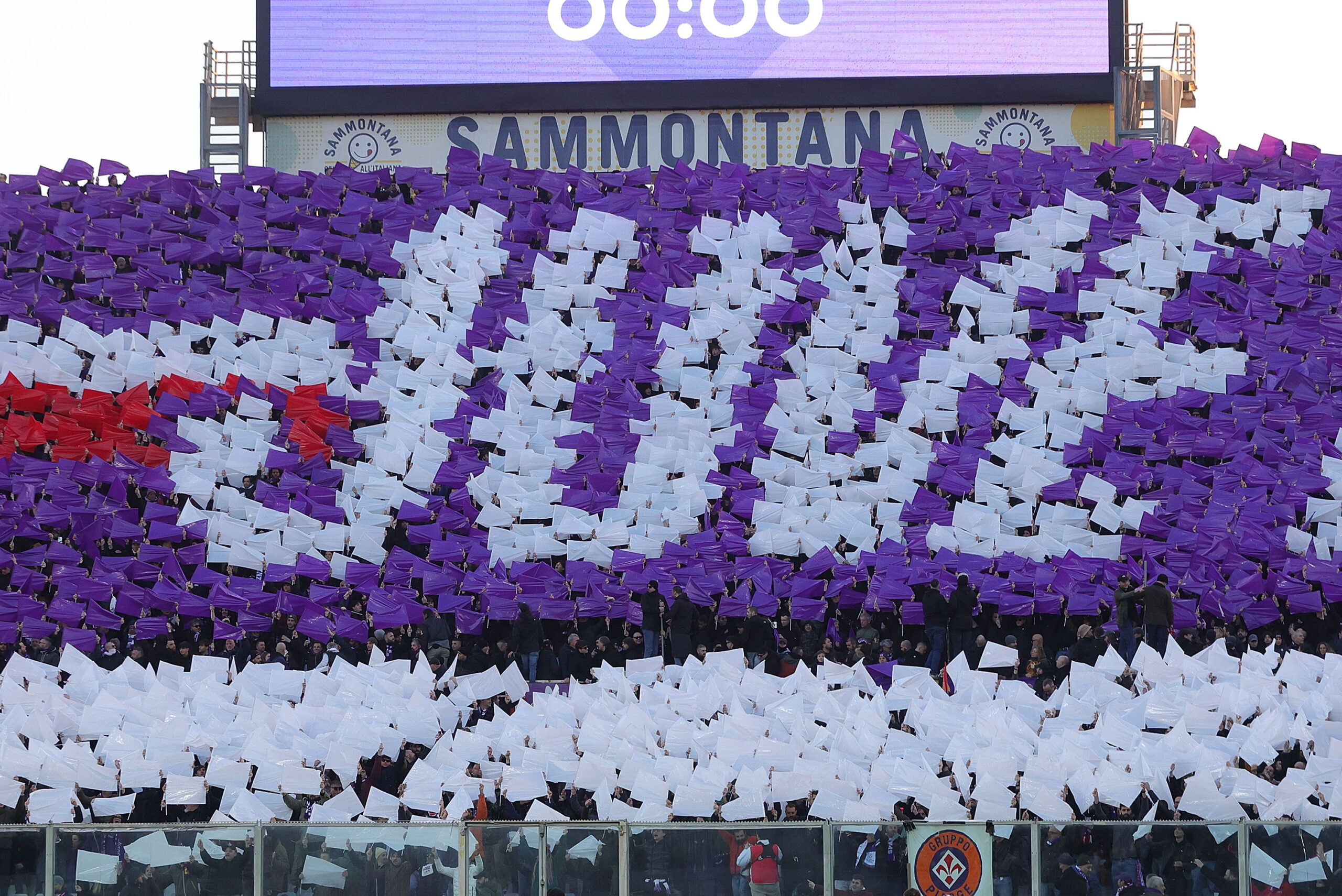 Fiorentina, la coreografia anti Juventus dei tifosi costa cara: ecco la sanzione